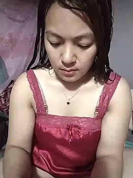Snapshot of Lucky_cutee chatting on 06-15-26, 12:18 Lucky cutee online show from 06-15-26, 12:18