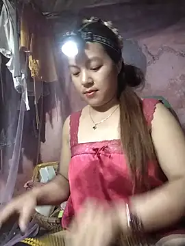 Snapshot of Lucky_cutee chatting on 06-30-26, 01:23 Lucky cutee online show from 06-30-26, 01:23