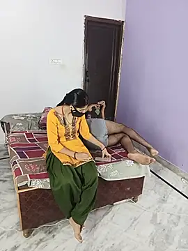 Snapshot of Curvy_Kavya chatting on 07-17-26, 04:56 Curvy Kavya online show from 07-17-26, 04:56