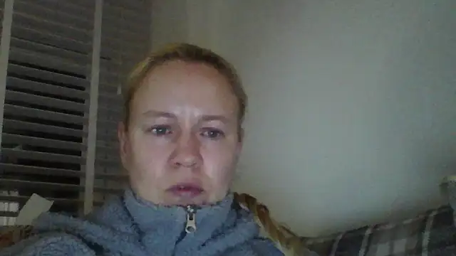 Snapshot of jennyblondeuk chatting on 02-23-26, 11:13 jennyblondeuk online show from 02-23-26, 11:13