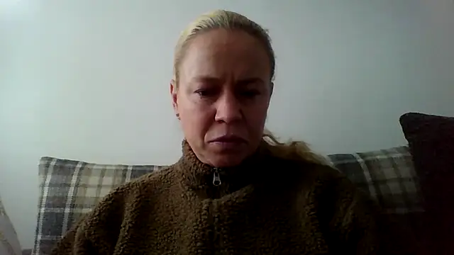 Snapshot of jennyblondeuk chatting on 02-26-26, 03:11 jennyblondeuk online show from 02-26-26, 03:11