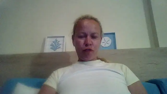 Snapshot of jennyblondeuk chatting on 04-30-26, 08:57 jennyblondeuk online show from 04-30-26, 08:57