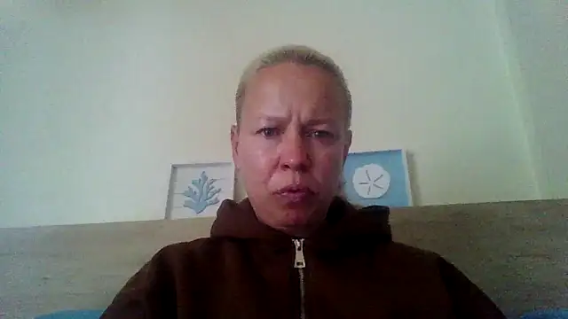 Snapshot of jennyblondeuk chatting on 05-01-26, 05:39 jennyblondeuk online show from 05-01-26, 05:39
