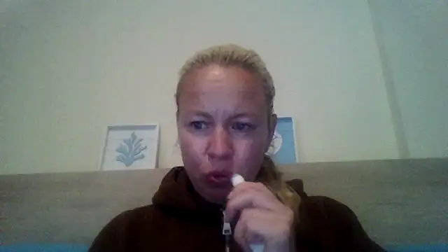 Snapshot of jennyblondeuk chatting on 05-03-26, 06:25 jennyblondeuk online show from 05-03-26, 06:25