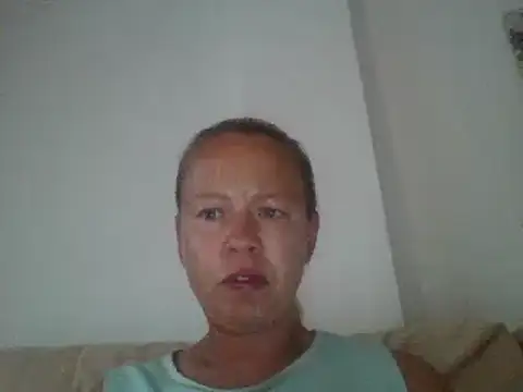 Snapshot of jennyblondeuk chatting on 05-31-26, 06:09 jennyblondeuk online show from 05-31-26, 06:09