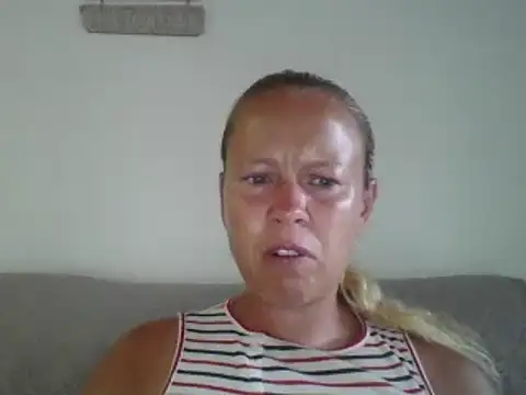 Snapshot of jennyblondeuk chatting on 06-29-26, 07:25 jennyblondeuk online show from 06-29-26, 07:25