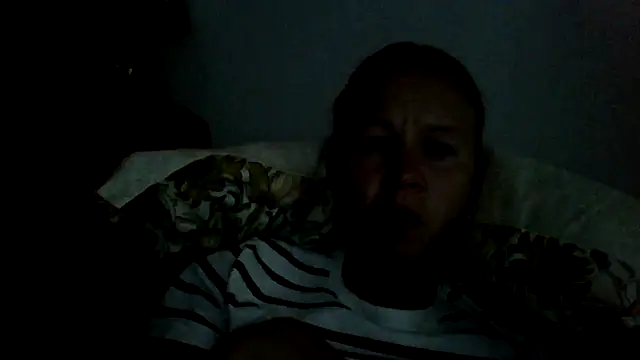 Snapshot of jennyblondeuk chatting on 07-14-26, 08:03 jennyblondeuk online show from 07-14-26, 08:03