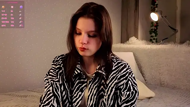 Snapshot of QuinnHeileman chatting on 03-03-26, 01:28 QuinnHeileman online show from 03-03-26, 01:28