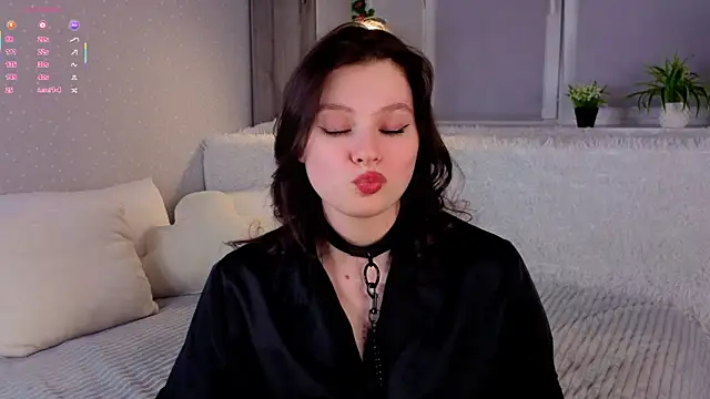 Snapshot of QuinnHeileman chatting on 03-05-26, 12:12 QuinnHeileman online show from 03-05-26, 12:12