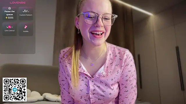 steffi meoww online show from 04-21-26, 10:23