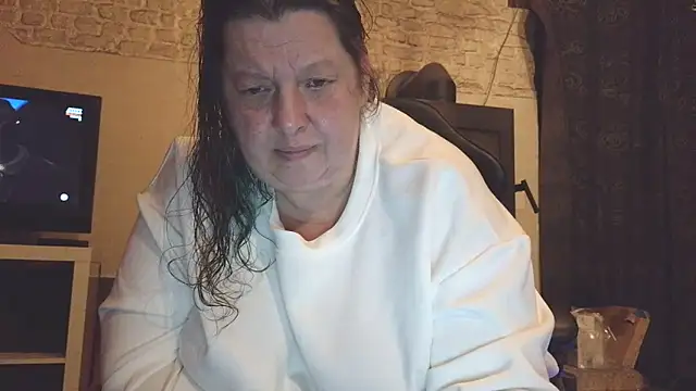 Snapshot of tigresse3 chatting on 05-10-26, 12:49 tigresse3 online show from 05-10-26, 12:49