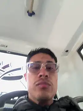 Snapshot of Latin_Paisa_Boy chatting on 05-02-26, 07:19 Latin Paisa Boy online show from 05-02-26, 07:19