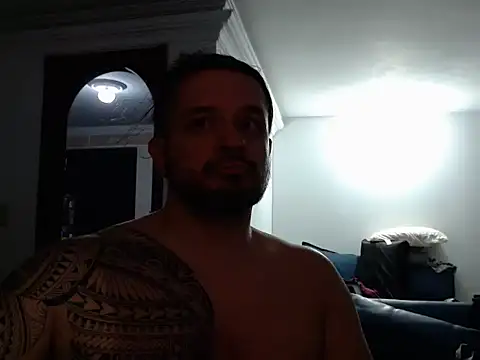 Snapshot of gonzzohunterr chatting on 05-21-26, 03:13 gonzzohunterr online show from 05-21-26, 03:13