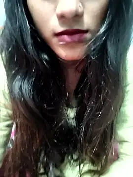 Snapshot of Yours-Zeenat chatting on 01-15-26, 09:03 Yours-Zeenat online show from 01-15-26, 09:03