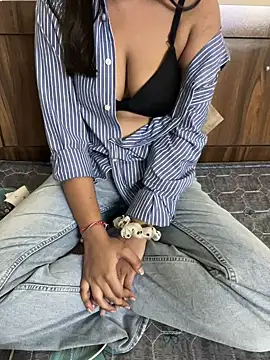 Snapshot of geetanjali_singh chatting on 04-07-26, 06:41 geetanjali singh online show from 04-07-26, 06:41