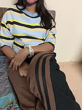 Snapshot of geetanjali_singh chatting on 04-08-26, 06:30 geetanjali singh online show from 04-08-26, 06:30