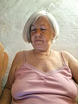 KlaudiaDarling online show from 07-15-26, 01:00