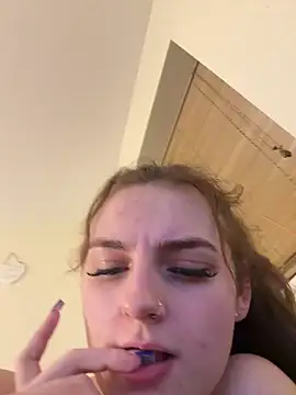 Lola-rosexx online show from 04-28-26, 02:27