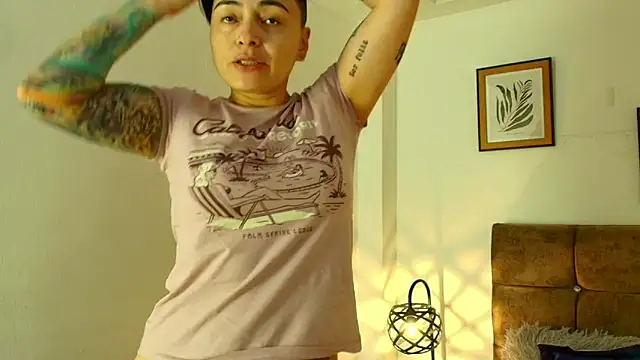 kat paradise online show from 04-17-26, 11:46