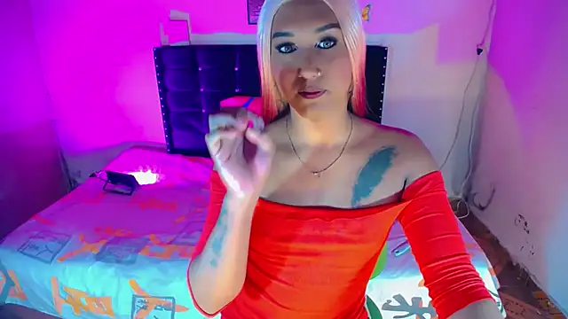Snapshot of AlondraGill_11 chatting on 06-27-26, 04:23 AlondraGill 11 online show from 06-27-26, 04:23