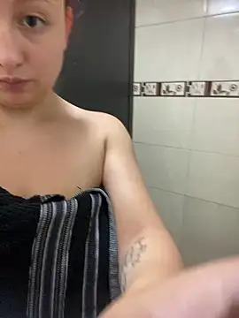 Scarlet auraa online show from 03-04-26, 08:26