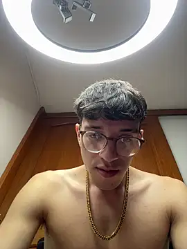 ArthurDavies  online show from 03-22-26, 06:50