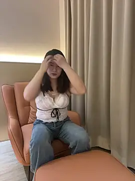 mo-mo-69 online show from 04-06-26, 01:25