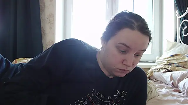 AmazingAllice online show from 03-06-26, 01:29