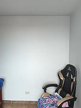 Snapshot of sexcolombia20 chatting on 06-16-26, 01:25 sexcolombia20 online show from 06-16-26, 01:25
