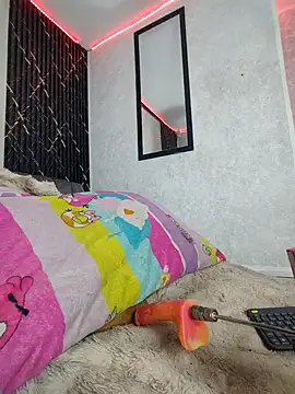 Snapshot of Isis_Hot__ chatting on 03-28-26, 12:38 Isis Hot online show from 03-28-26, 12:38