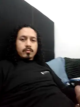 CarlosGM77 online show from 04-20-26, 03:04