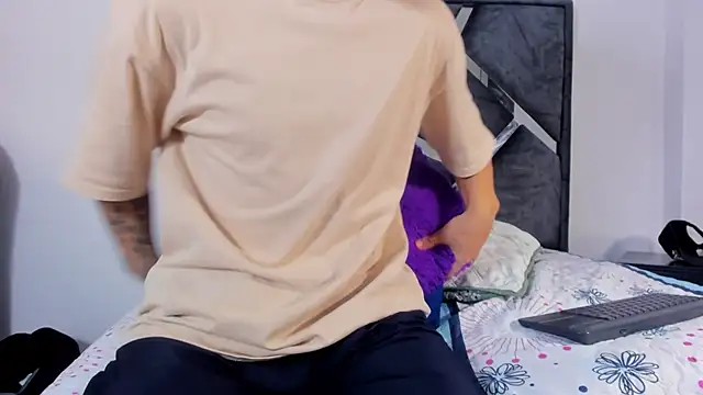 Liam saint online show from 02-16-26, 12:12