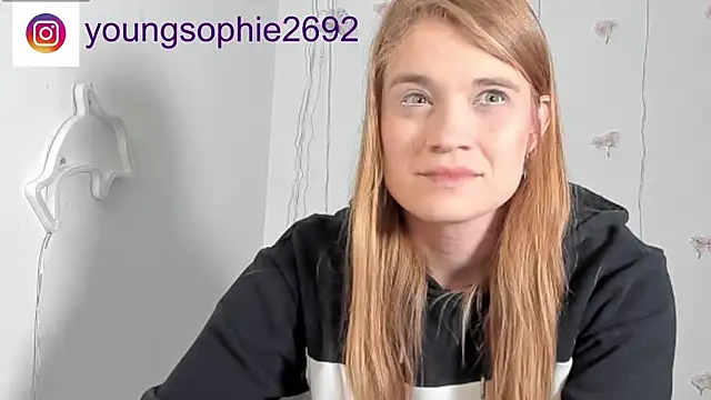 YoungSophie online show from 05-19-26, 03:07