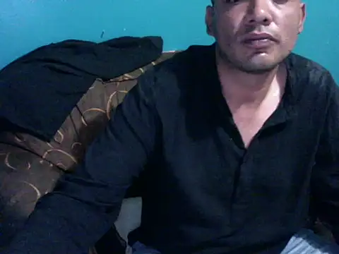latinomoreno95 online show from 05-15-26, 11:01