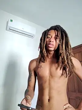 Snapshot of InfernalHazze chatting on 02-20-26, 01:02 InfernalHazze online show from 02-20-26, 01:02