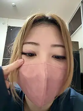 Sena o0 online show from 03-12-26, 02:23