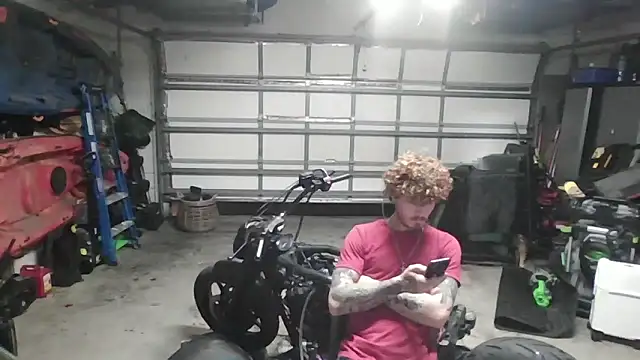 Snapshot of Derrick7799 chatting on 01-06-26, 12:25 Derrick7799 online show from 01-06-26, 12:25