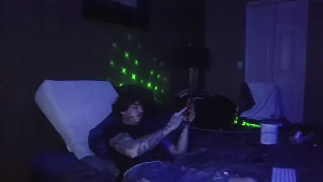 Snapshot of Derrick7799 chatting on 02-07-26, 02:15 Derrick7799 online show from 02-07-26, 02:15