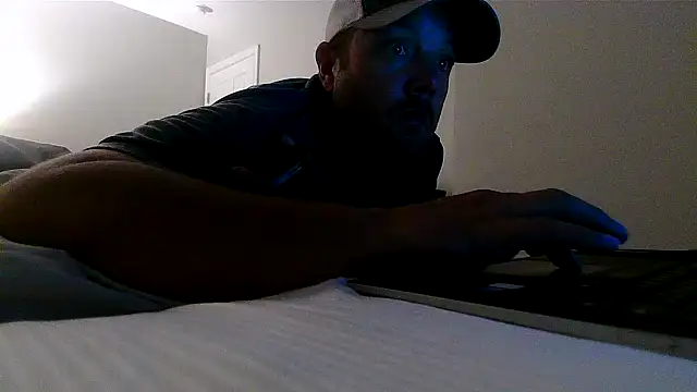 nuttincowboy online show from 05-19-26, 01:44