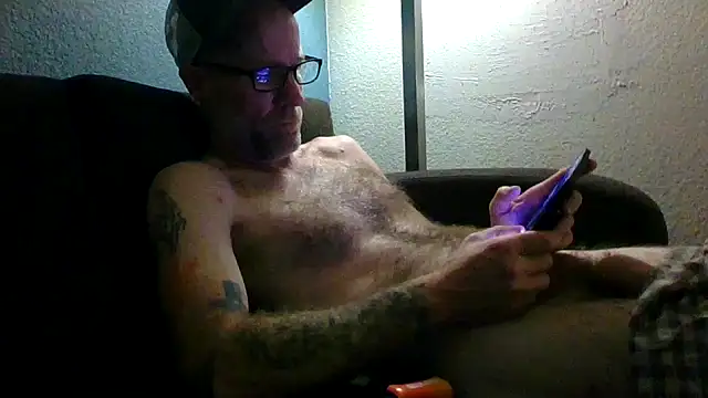 Snapshot of tittycum3636 chatting on 03-27-26, 02:39 tittycum3636 online show from 03-27-26, 02:39