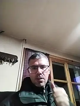 Snapshot of panchotacorta01 chatting on 06-11-26, 11:25 panchotacorta01 online show from 06-11-26, 11:25