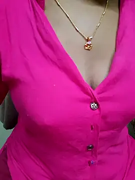 Snapshot of tamil-Diya90 chatting on 06-08-26, 03:56 tamil-Diya90 online show from 06-08-26, 03:56