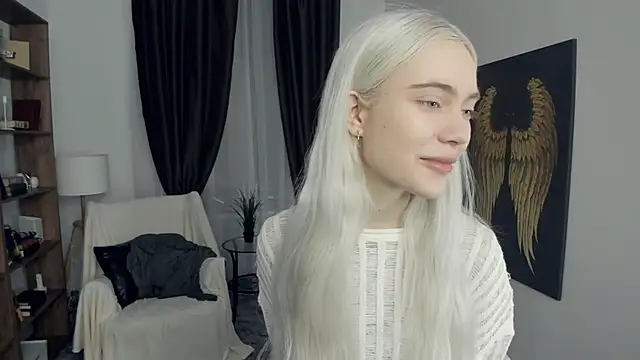 KristalCrowner online show from 02-22-26, 07:45