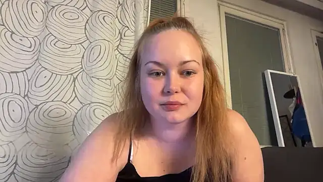 sweet-iina online show from 02-18-26, 09:33
