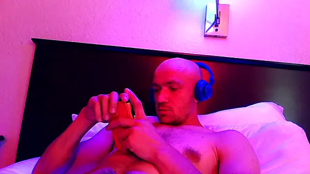cloudyplay661 online show from 05-08-26, 04:01