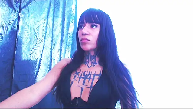 jazmin wolf online show from 07-22-26, 05:49