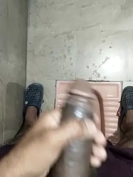 Snapshot of 8inchhere chatting on 02-14-26, 09:22 8inchhere online show from 02-14-26, 09:22