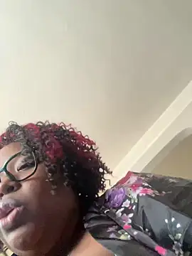 Chocolatebunnyxx96 online show from 02-25-26, 06:06