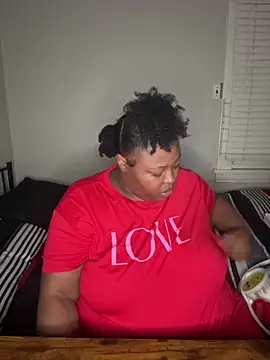 Chocolatebunnyxx96 online show from 04-15-26, 04:41