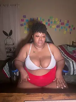 Chocolatebunnyxx96 online show from 05-18-26, 02:29